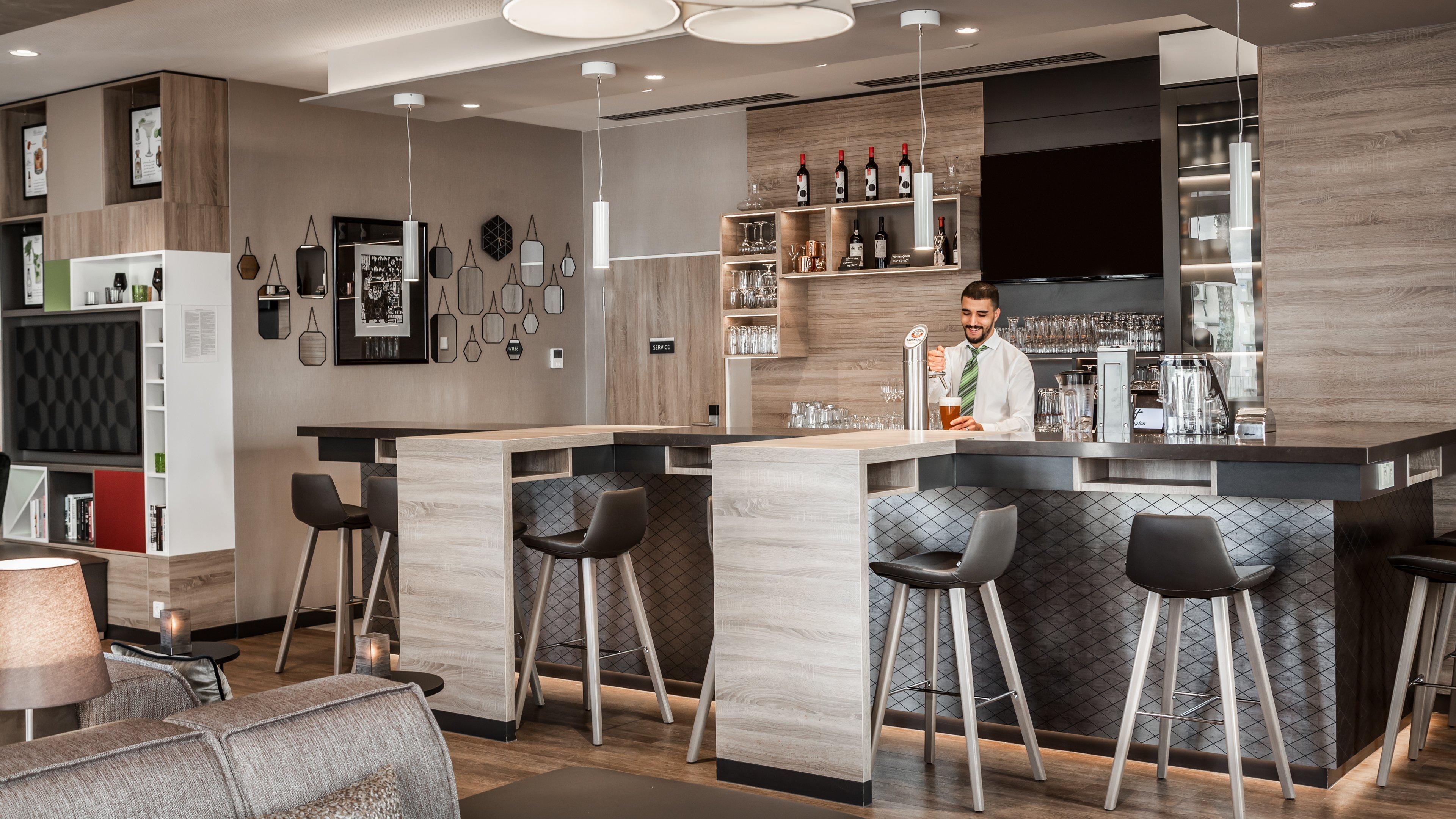 - East Hotel